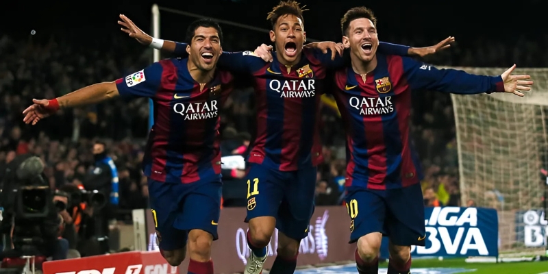 Tam tấu MSN xuyên thủng mọi hàng phòng ngự châu Âu