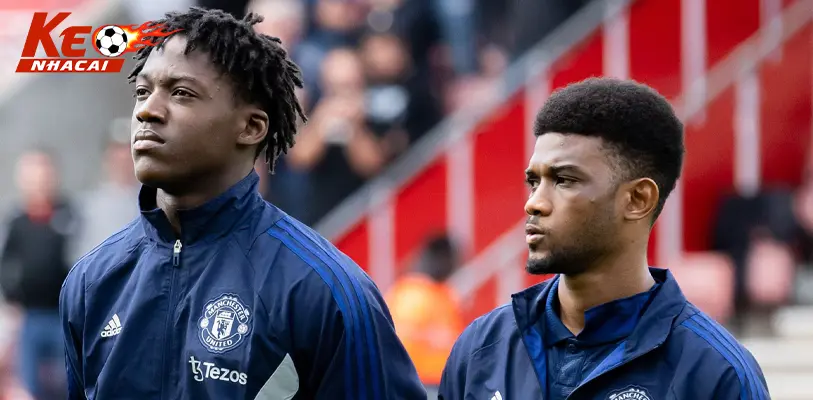 Kobbie Mainoo và Amad Diallo trong buổi tập